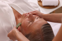 gezichtsbehandeling zwolle istockphoto-1948334329-612x612